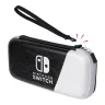 slim-deluxe-black-white-boitier-robuste-nintendo