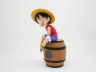 reveil-lumineux-luffy-sur-tonneau