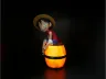 light-up-figurine-luffy-sur-tonneau-17cm