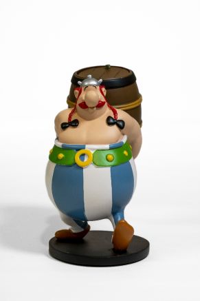 FIGURINE OBELIX ET SON TONNEAU30CM