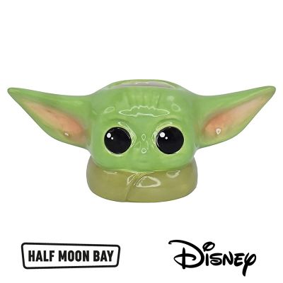 Tasse en forme de Baby Yoda 